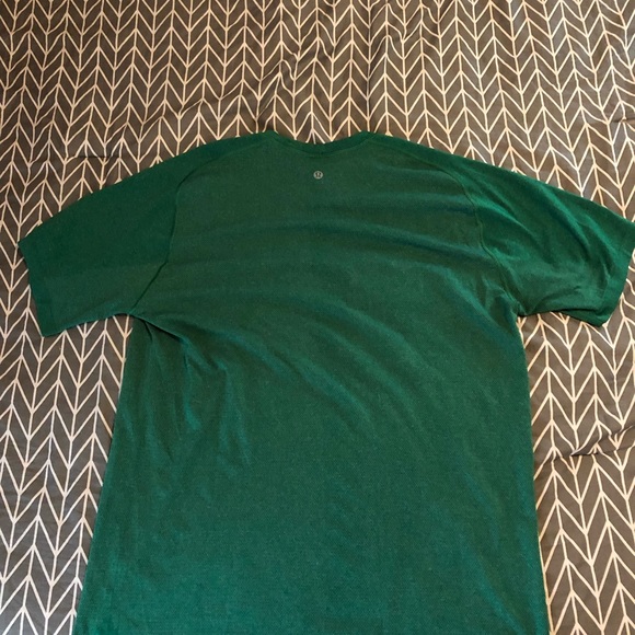 Lululemon Metal Vent T-Shirt Green Tee - Picture 5 of 10